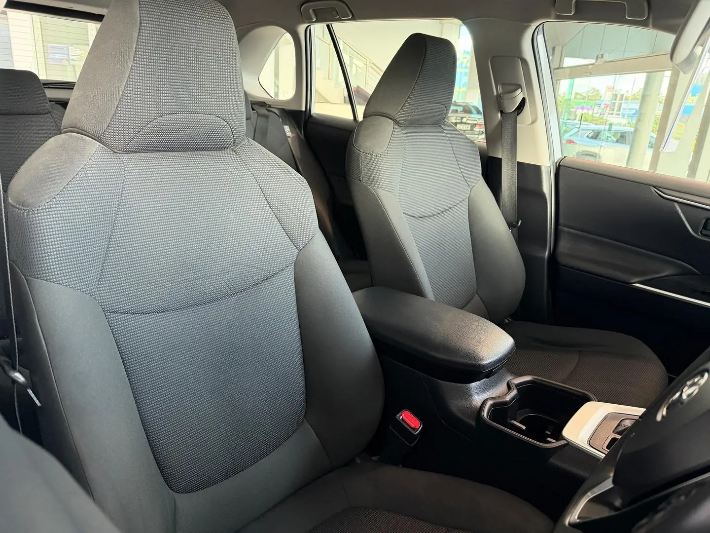 2023 Toyota RAV4 Gallery Image 4