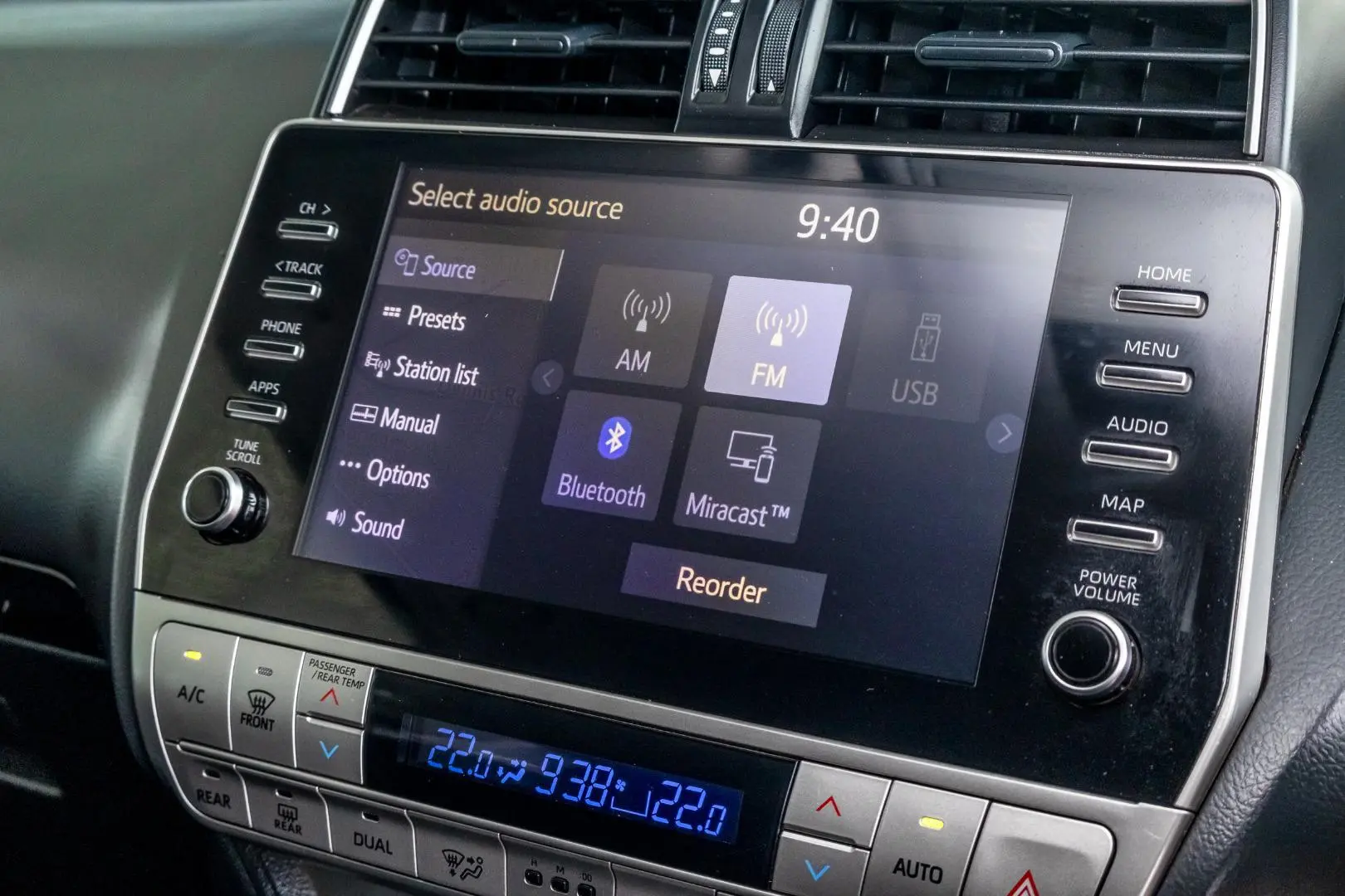 2023 Toyota Landcruiser Prado Gallery Image 15