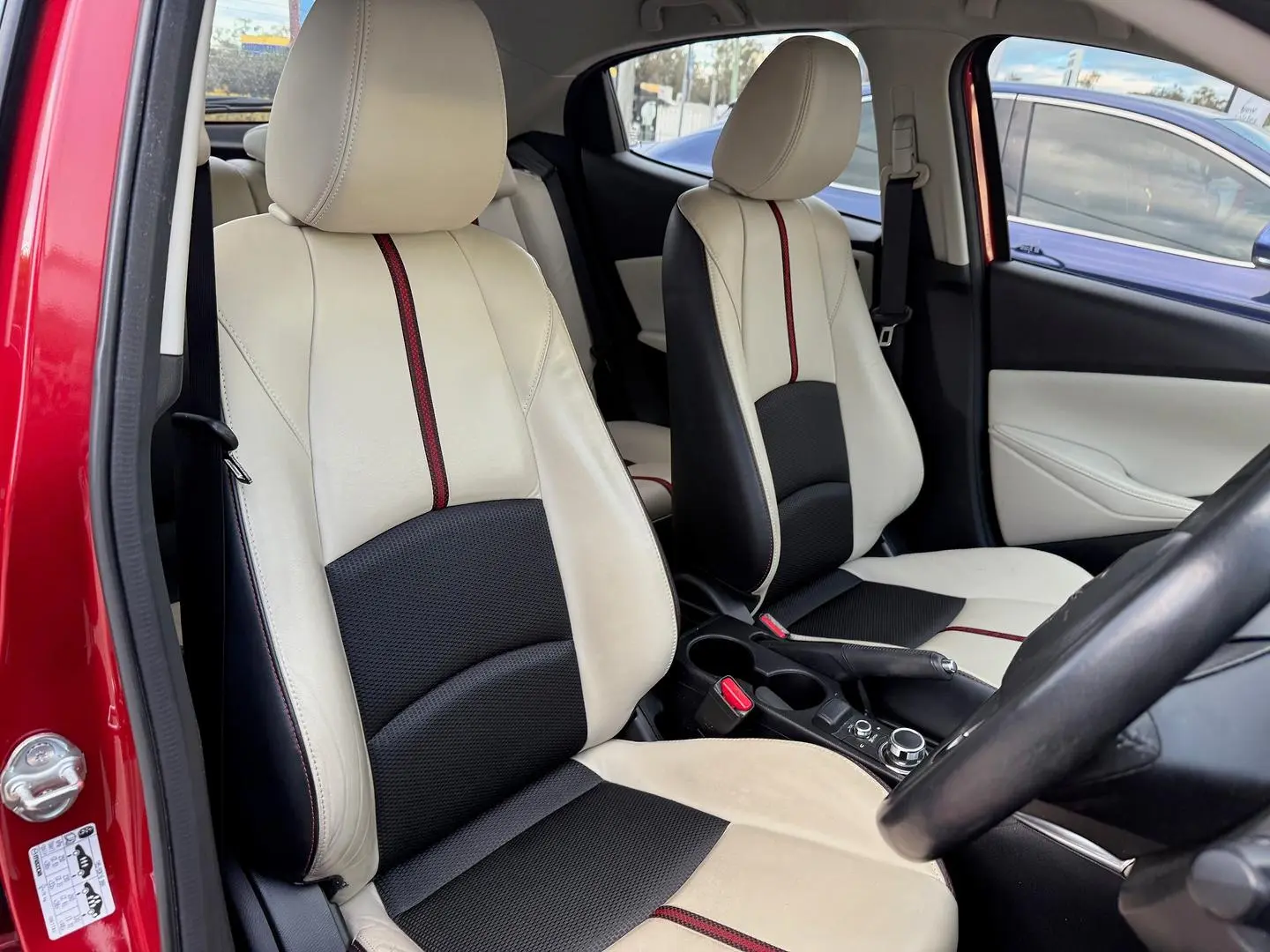 2015 Mazda 2 Gallery Image 19