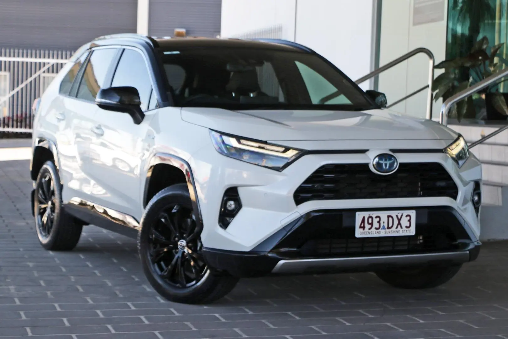 2022 Toyota RAV4 Gallery Image 1