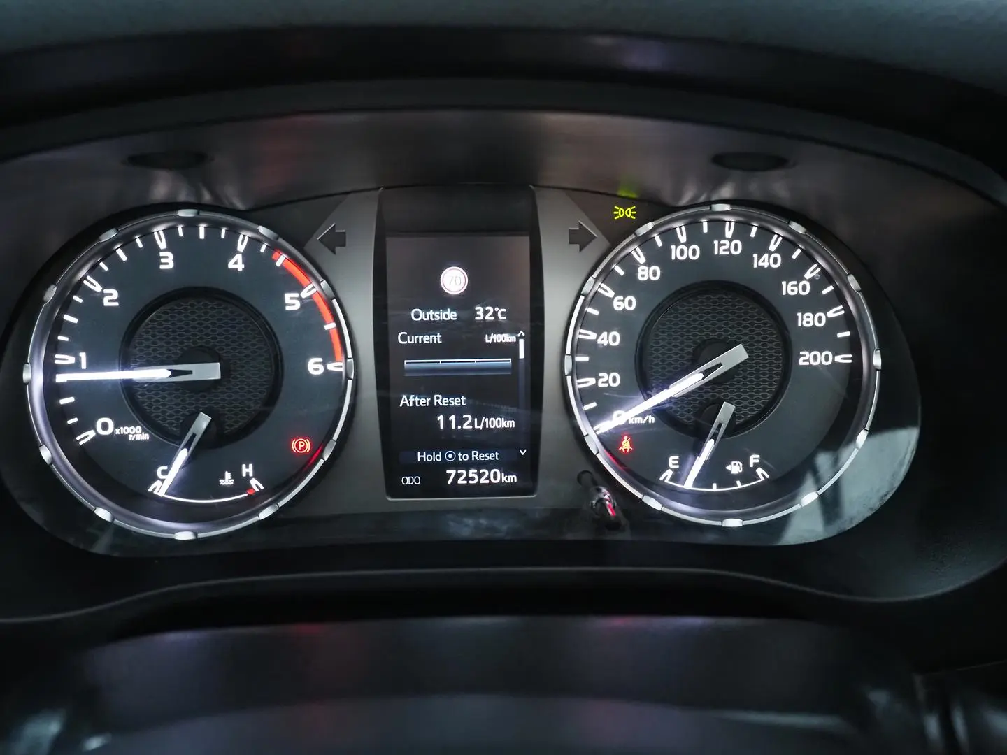 2021 Toyota Hilux Gallery Image 25