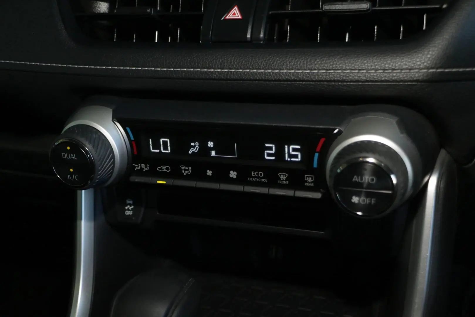 2025 Toyota RAV4 Gallery Image 16