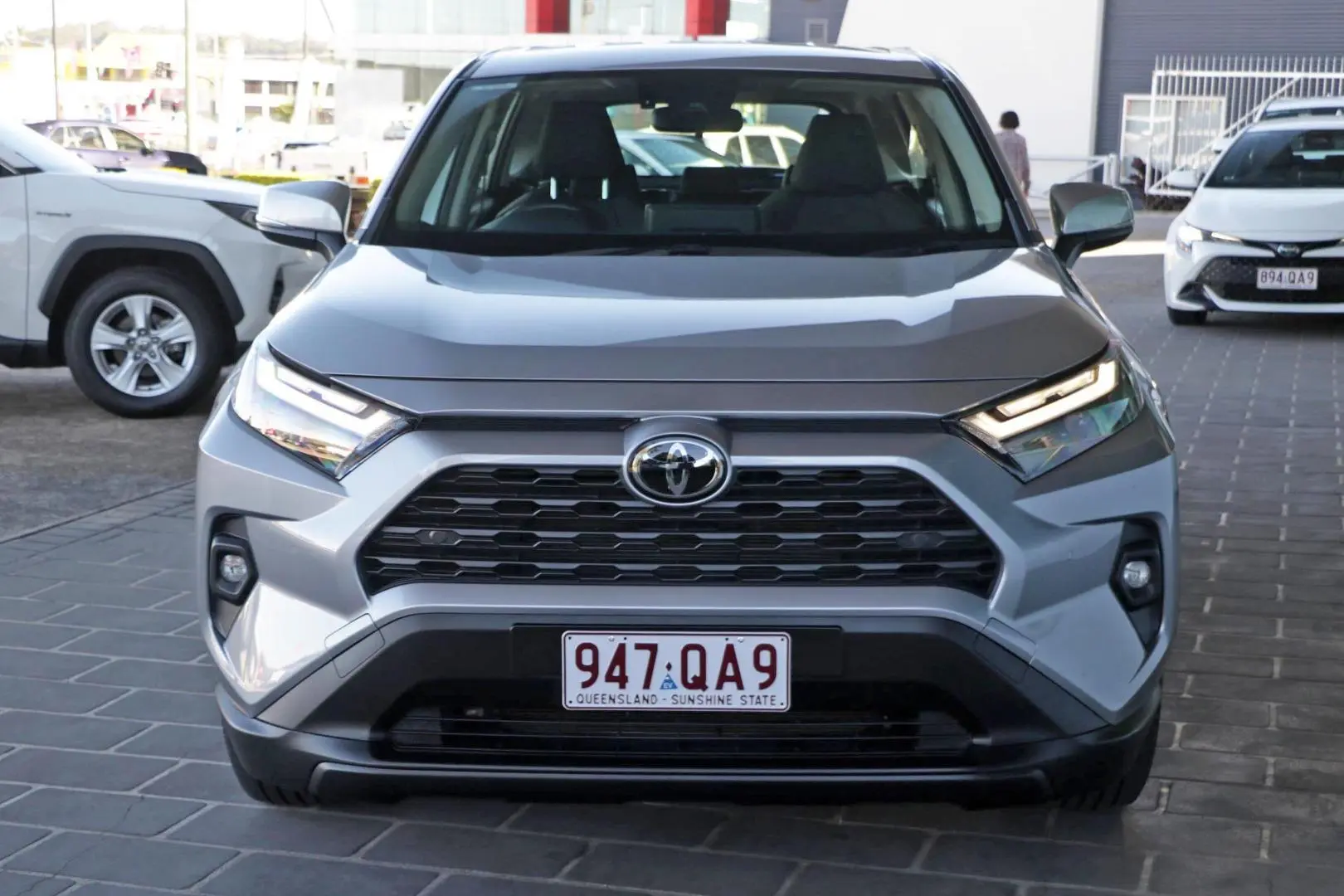 2025 Toyota RAV4 Gallery Image 4