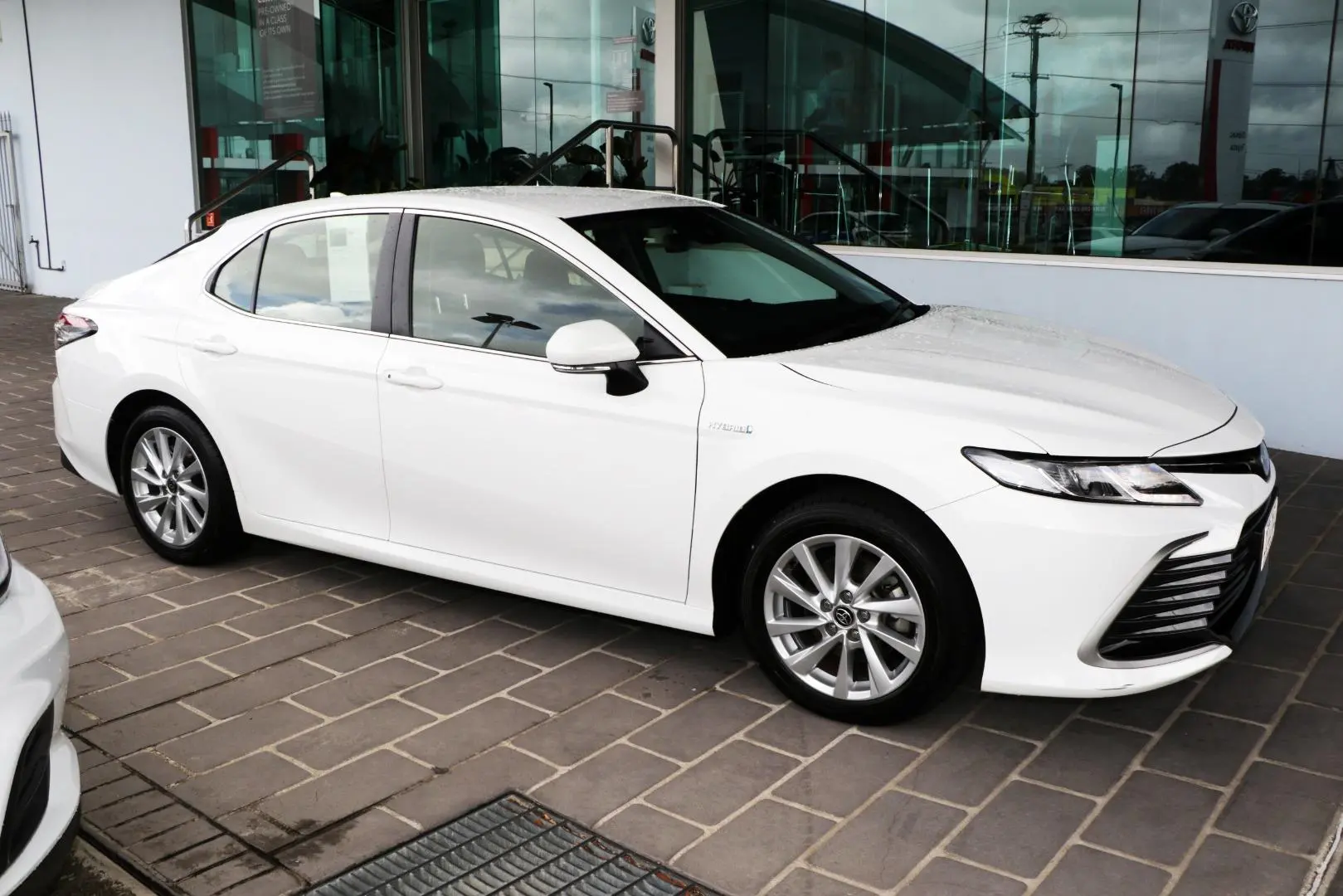 2024 Toyota Camry Gallery Image 6