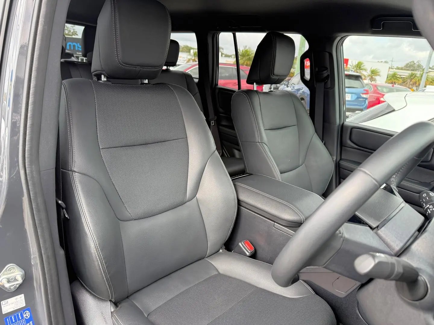 2025 Toyota Landcruiser Prado Gallery Image 17