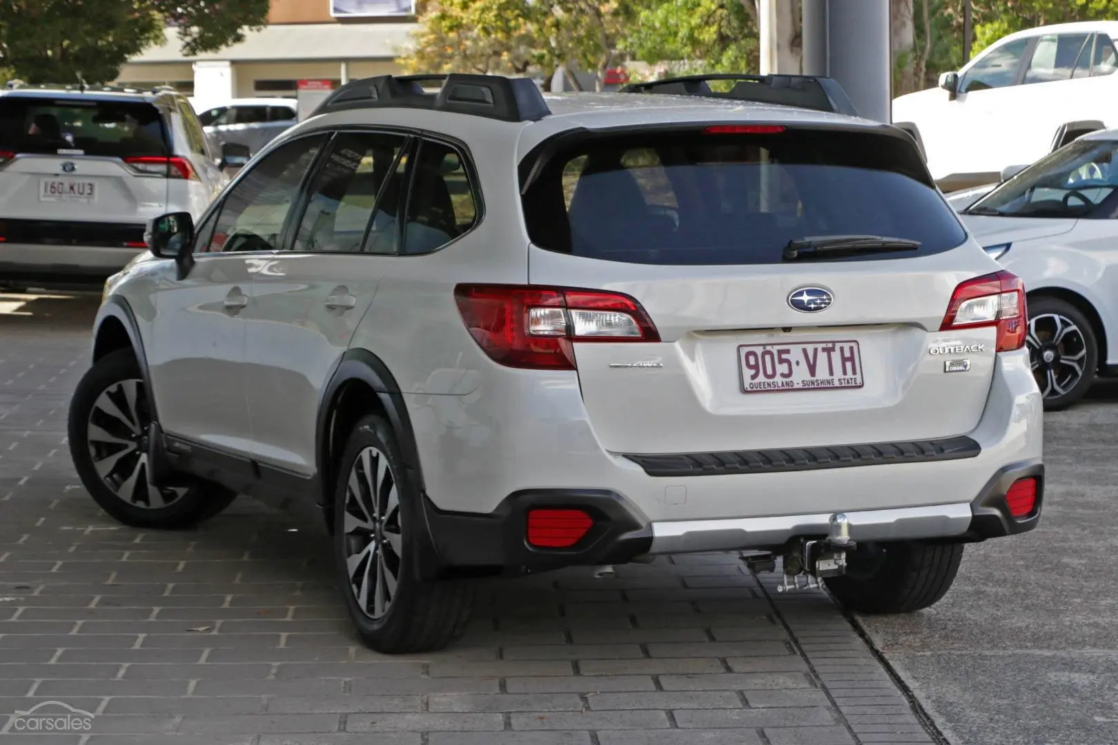 2015 Subaru Outback Image 2