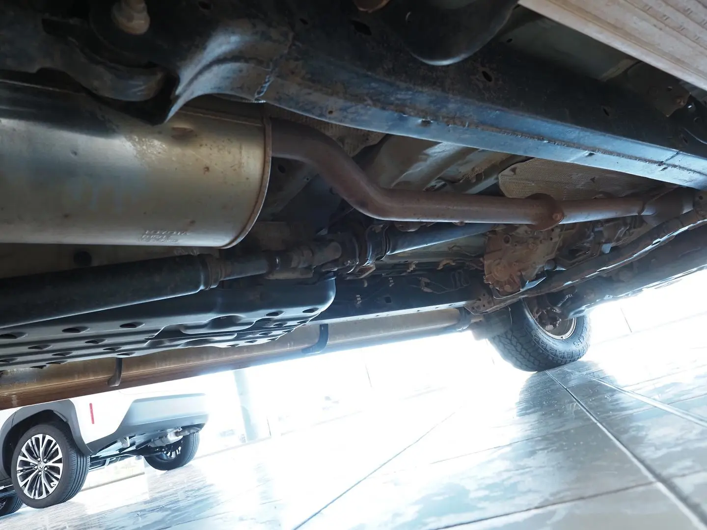 2015 Toyota Hilux Gallery Image 15