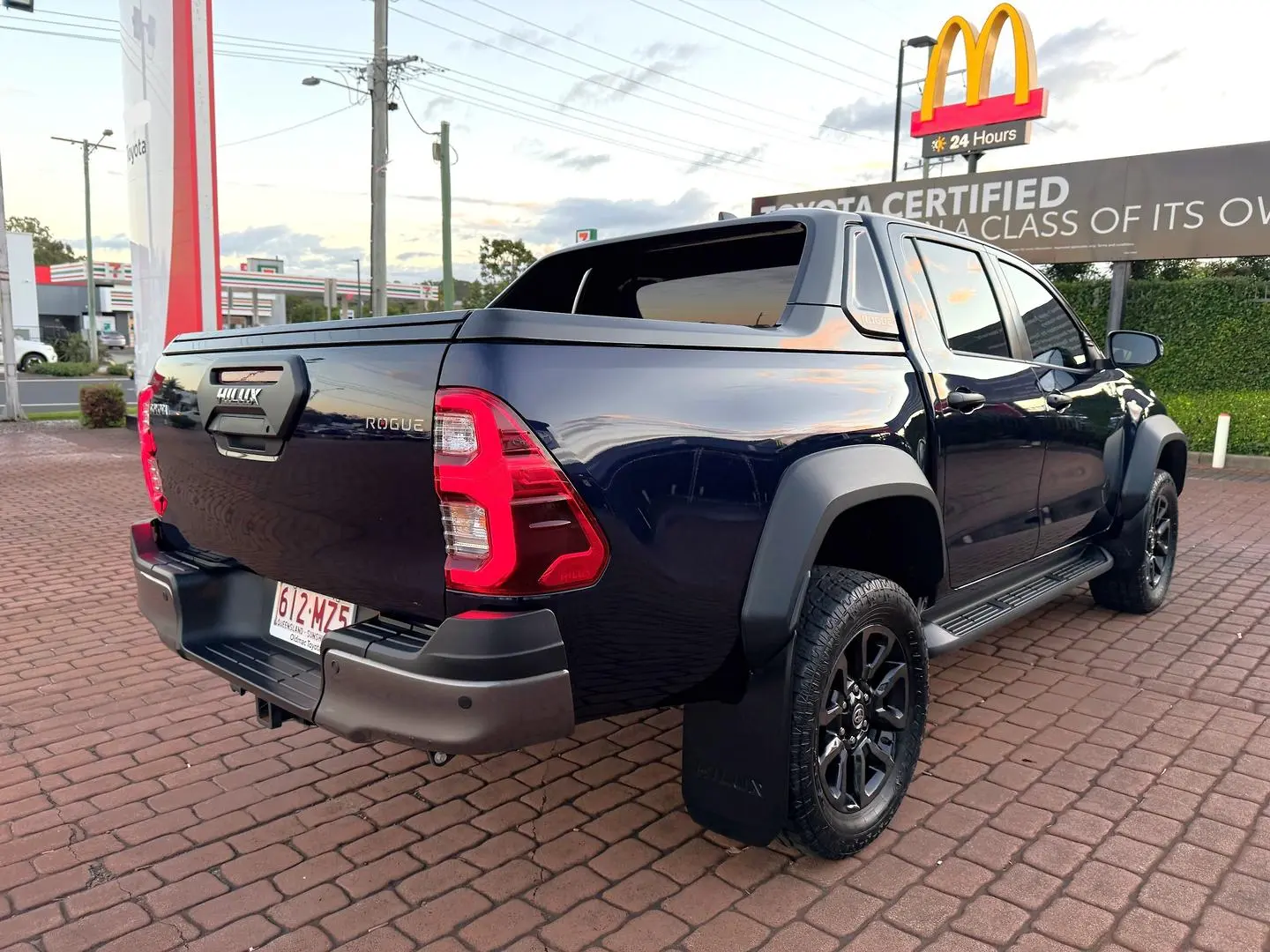2022 Toyota Hilux Gallery Image 4