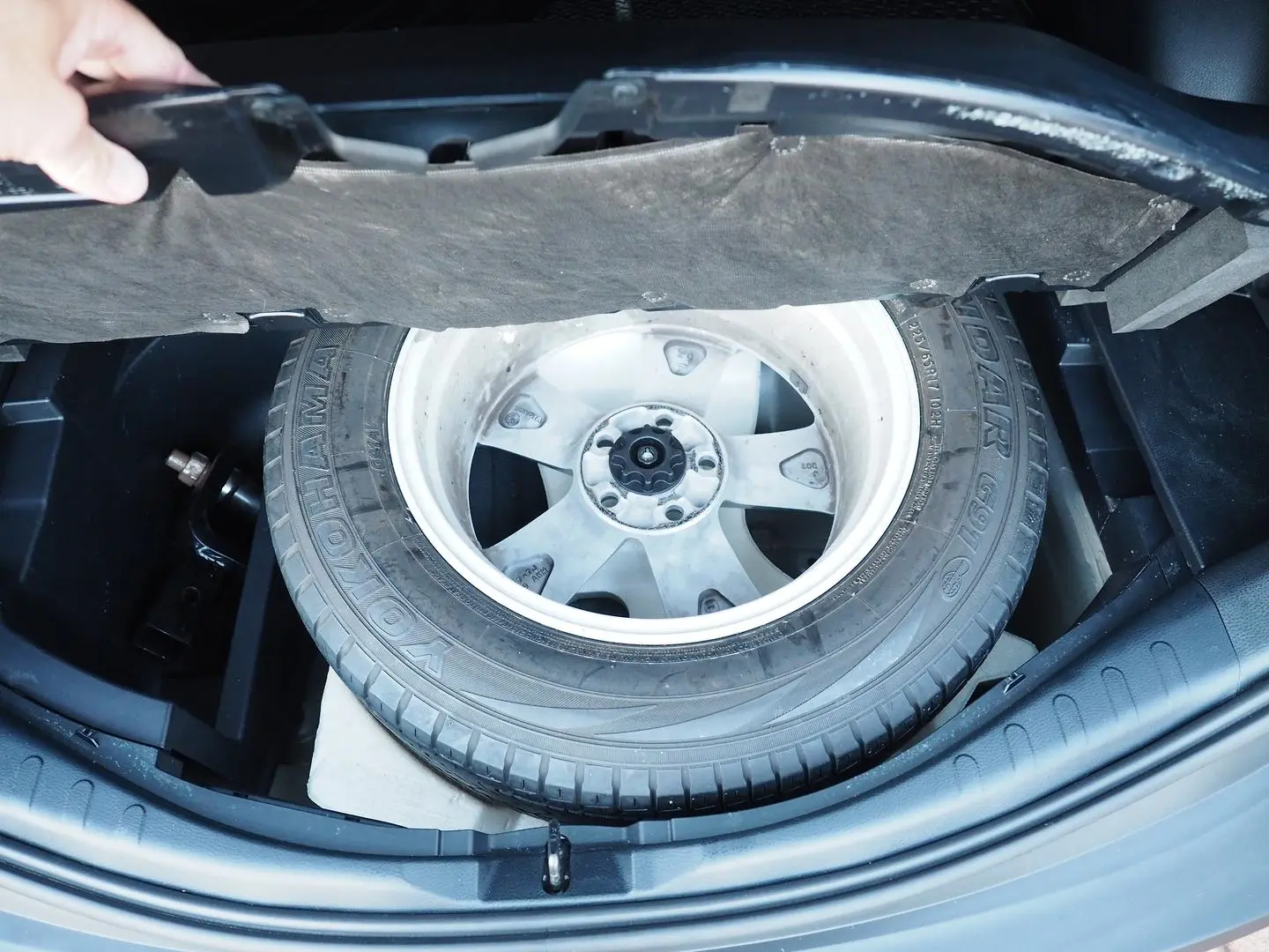 2013 Toyota RAV4 Gallery Image 15
