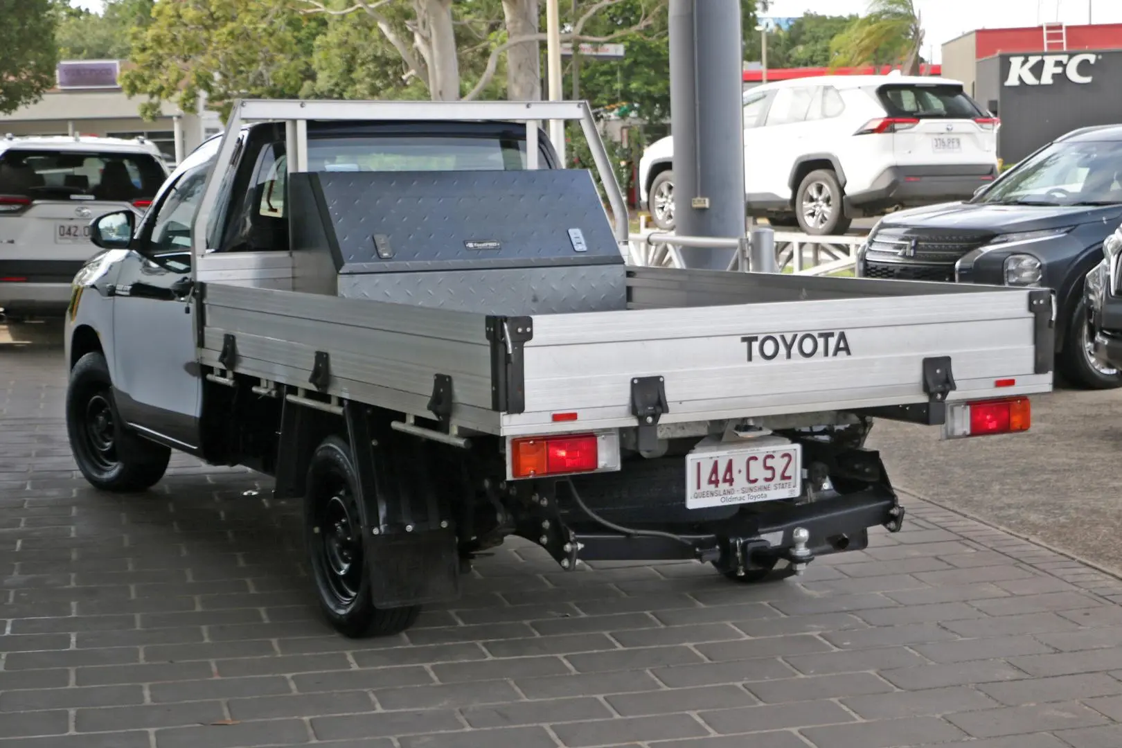 2021 Toyota Hilux Gallery Image 3