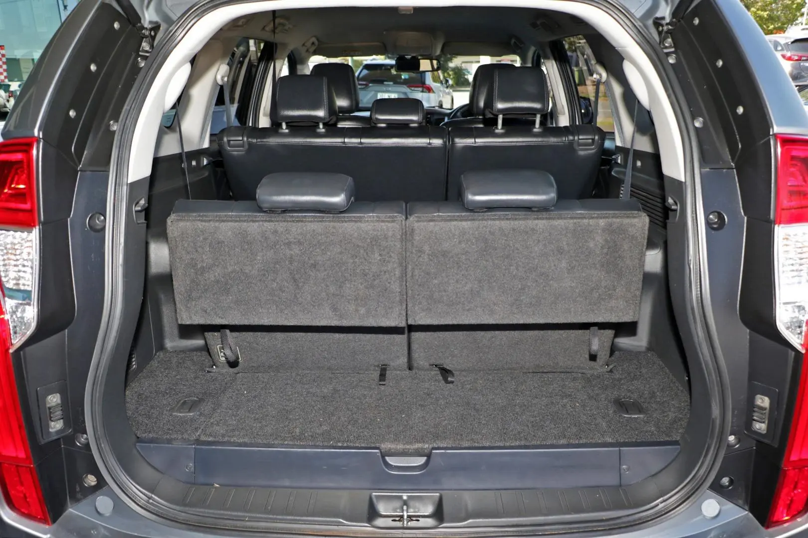 2016 Mitsubishi Pajero Sport Gallery Image 22