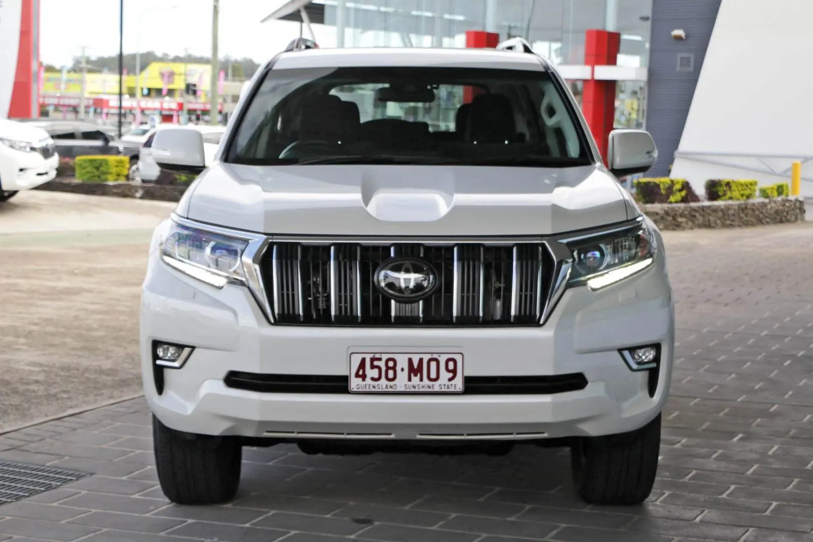 2023 Toyota Landcruiser Prado Gallery Image 3