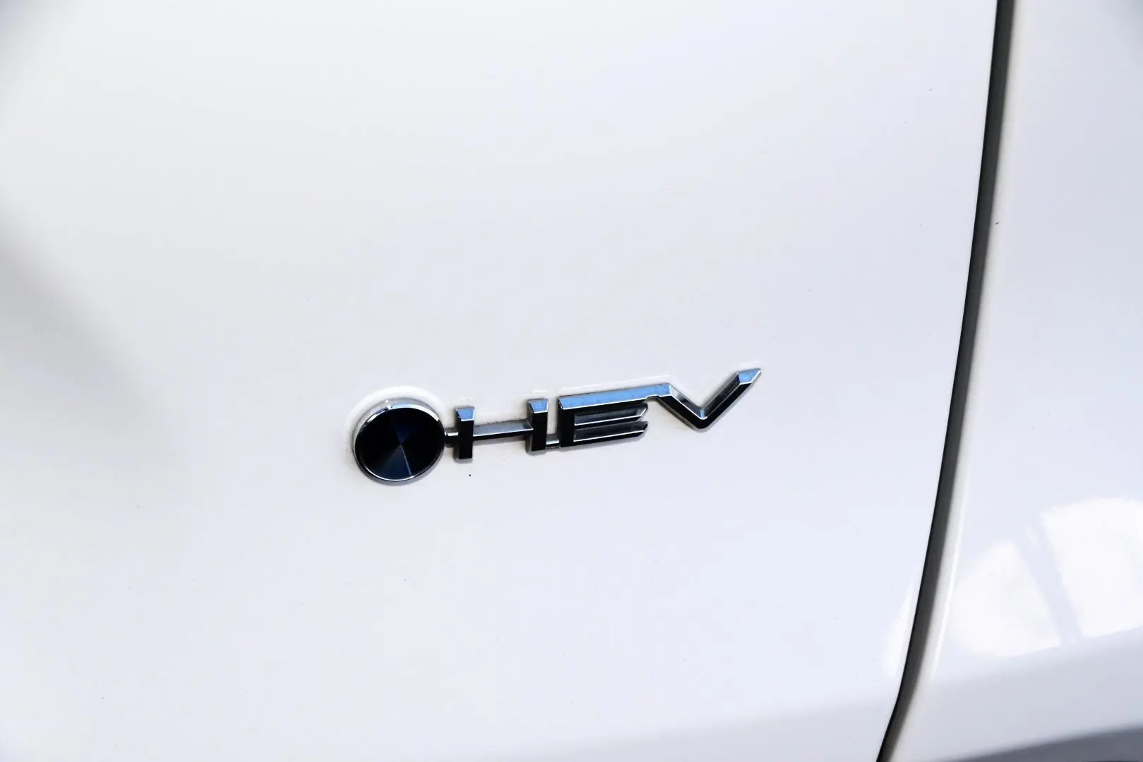 2025 Toyota RAV4 Gallery Image 23