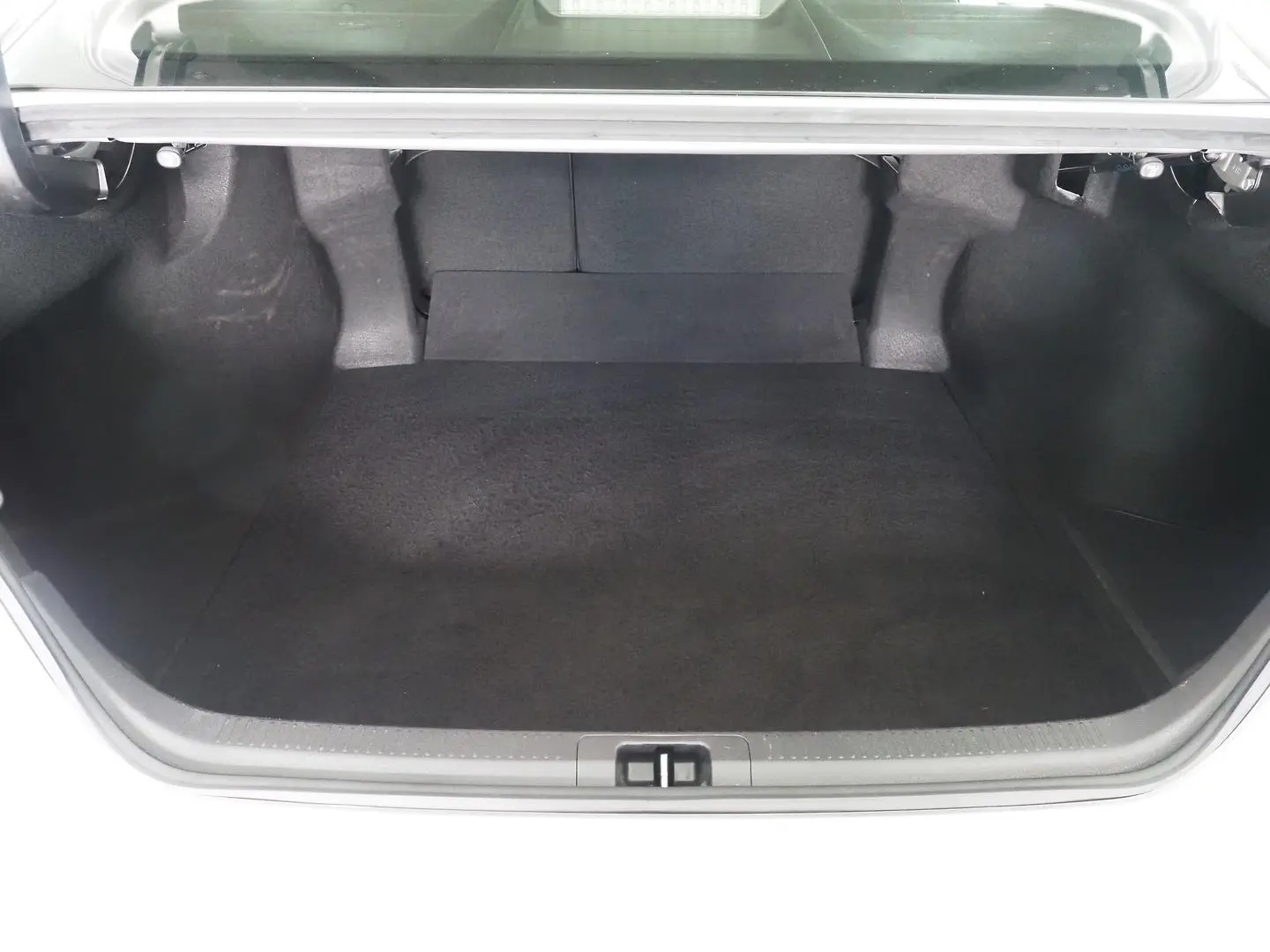 2024 Toyota Camry Gallery Image 13