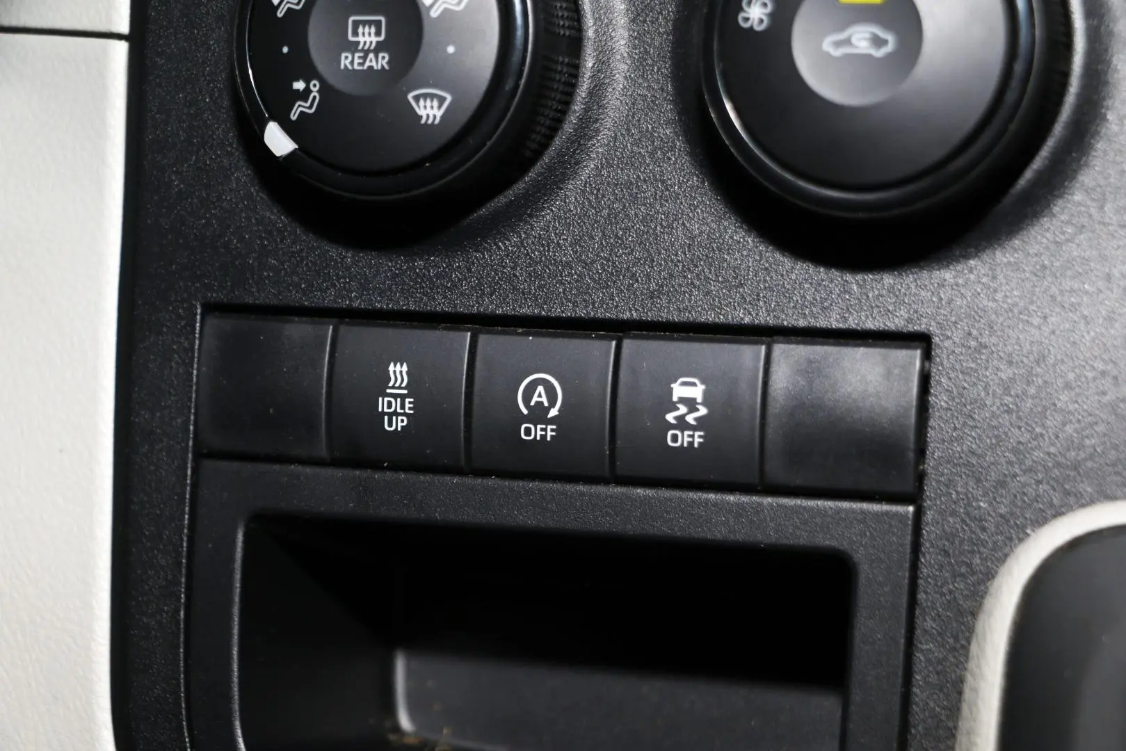 2024 Toyota Hiace Gallery Image 15