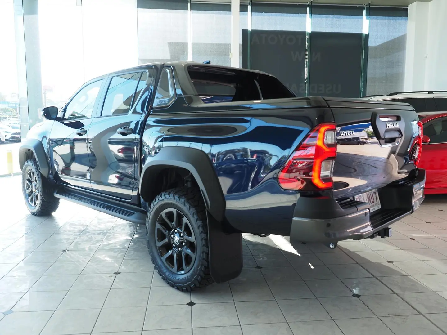 2025 Toyota Hilux Gallery Image 8