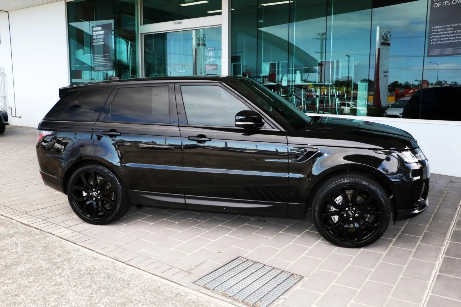 2022 Land Rover Range Rover Sport Gallery Image 5