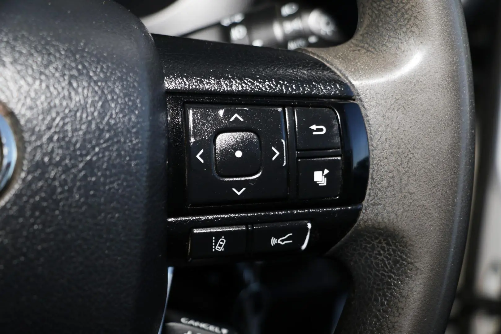 2020 Toyota Hilux Gallery Image 22