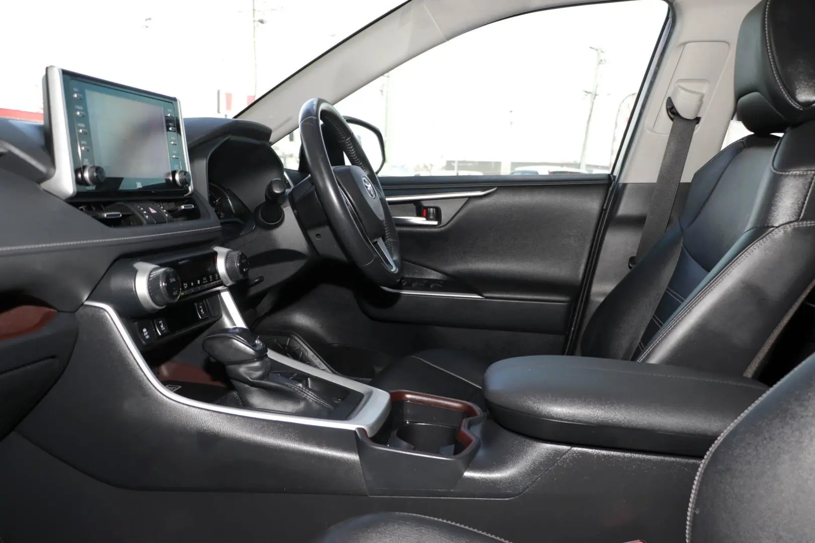 2021 Toyota RAV4 Gallery Image 10