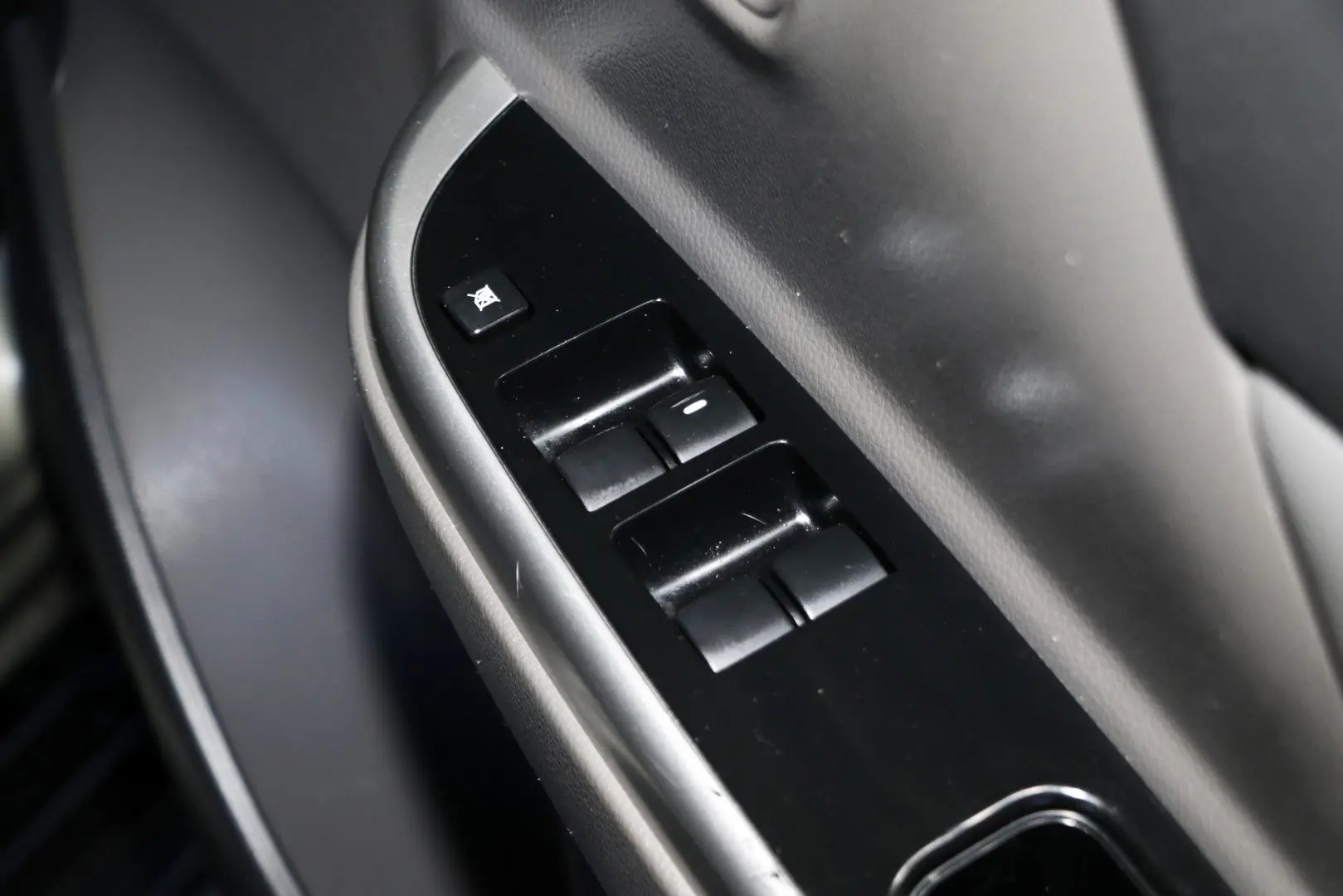 2018 Mitsubishi Triton Gallery Image 18