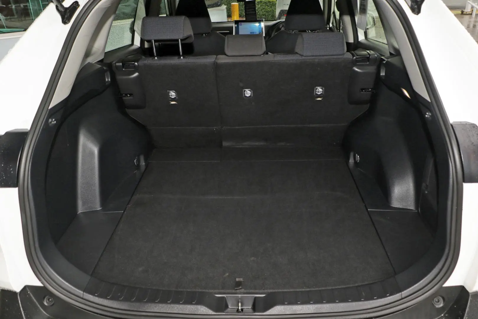 2025 Toyota RAV4 Gallery Image 22