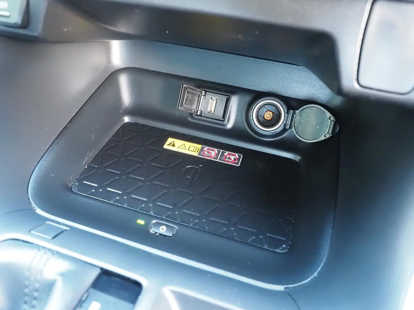 2022 Toyota RAV4 Gallery Image 26