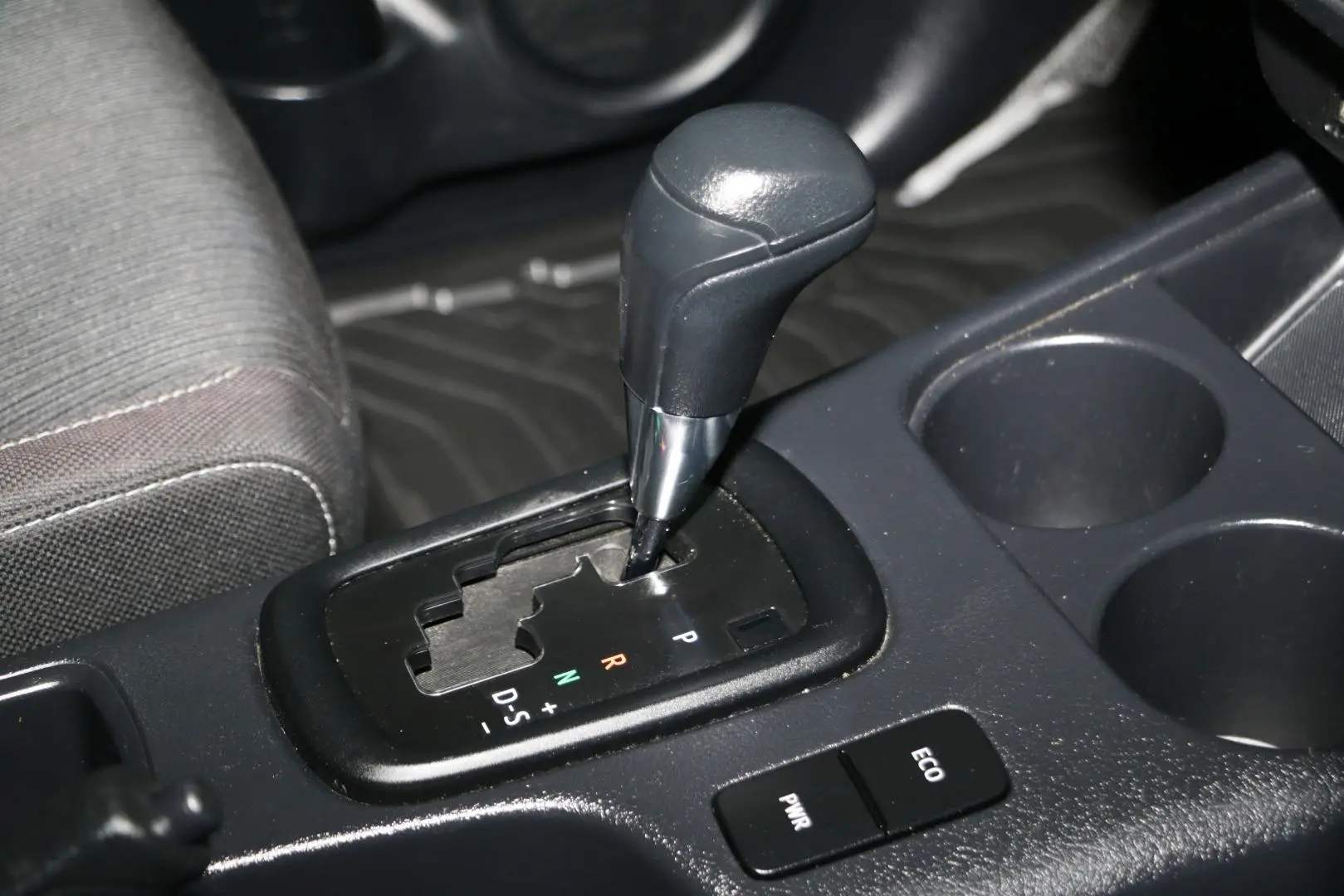 2022 Toyota Hilux Gallery Image 12