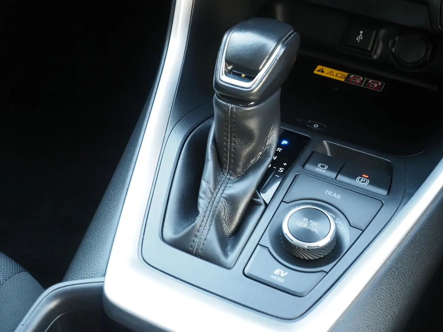 2022 Toyota RAV4 Gallery Image 19