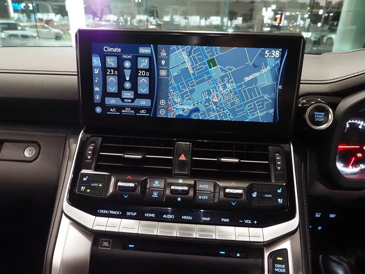 2022 Toyota Landcruiser Gallery Image 31