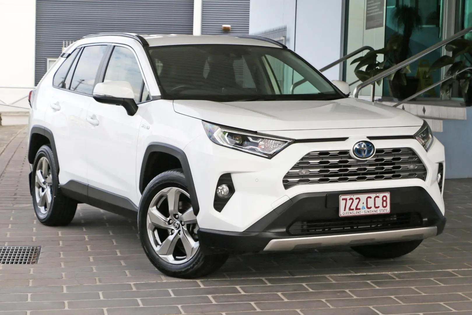 2021 Toyota RAV4 Gallery Image 1