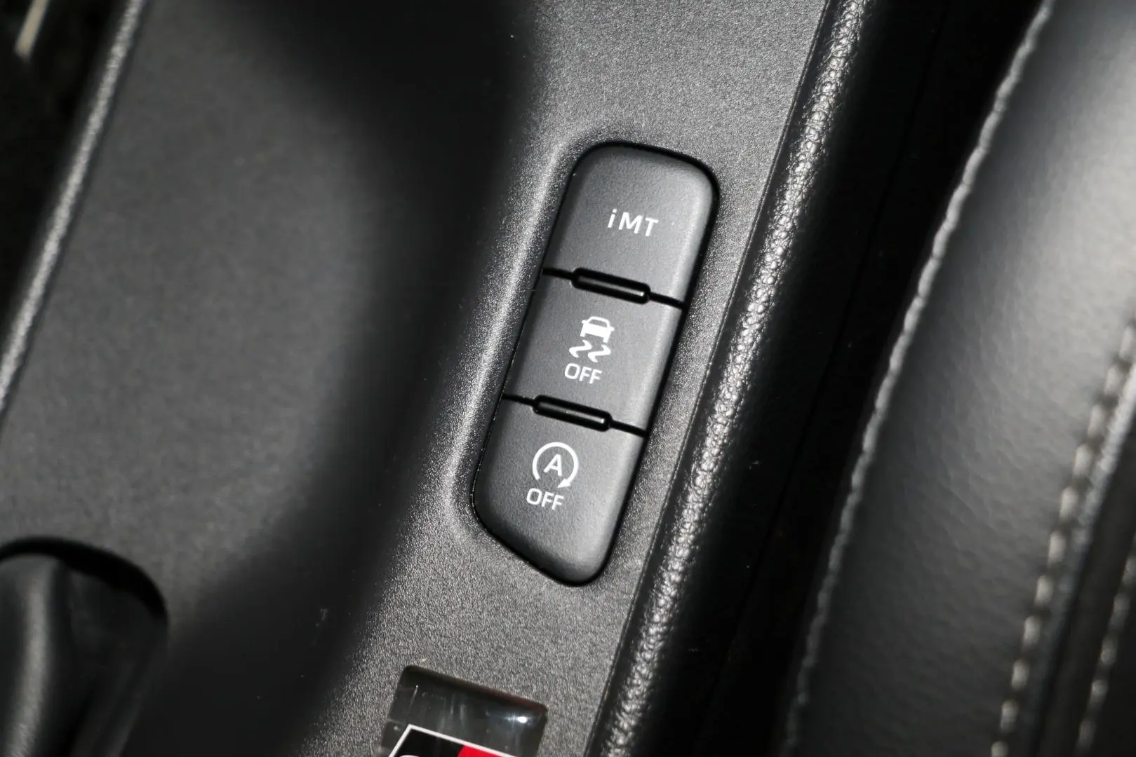 2022 Toyota Yaris Gallery Image 16