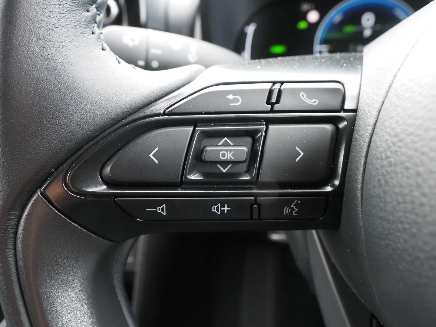 2024 Toyota Yaris Cross Gallery Image 31