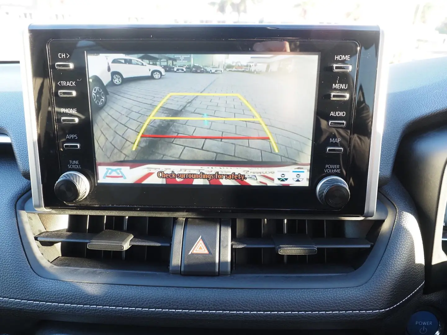 2022 Toyota RAV4 Gallery Image 24