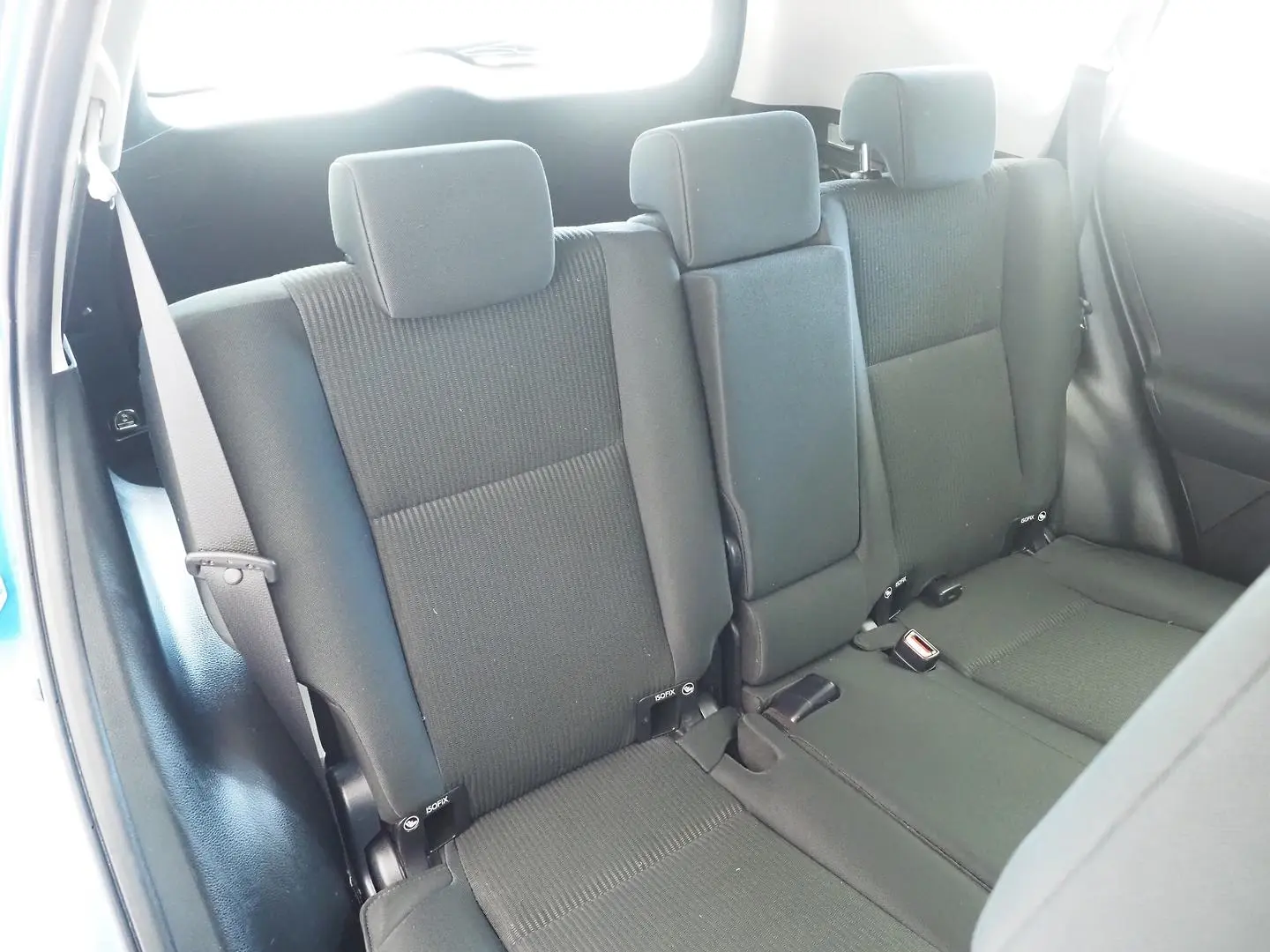 2017 Toyota RAV4 Gallery Image 15