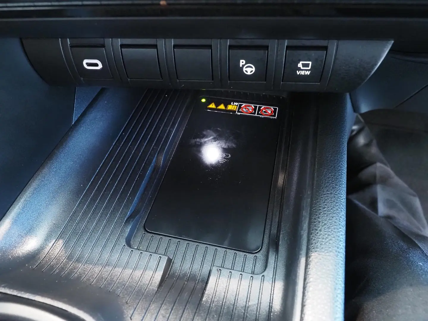 2024 Toyota C-HR Gallery Image 22