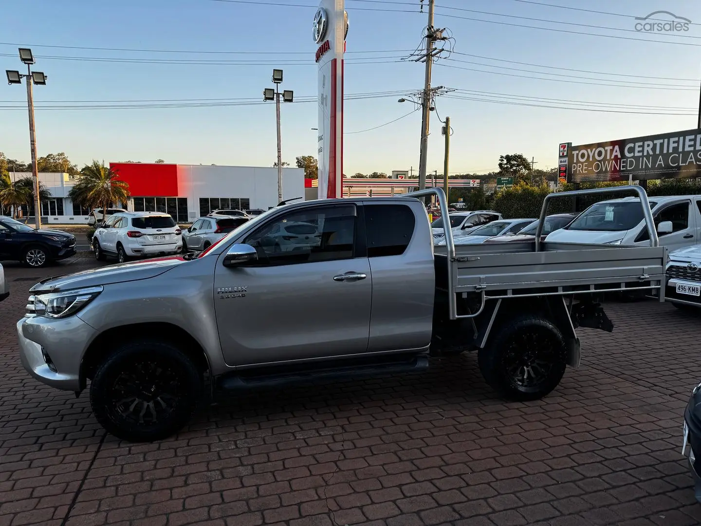 2018 Toyota Hilux Image 8