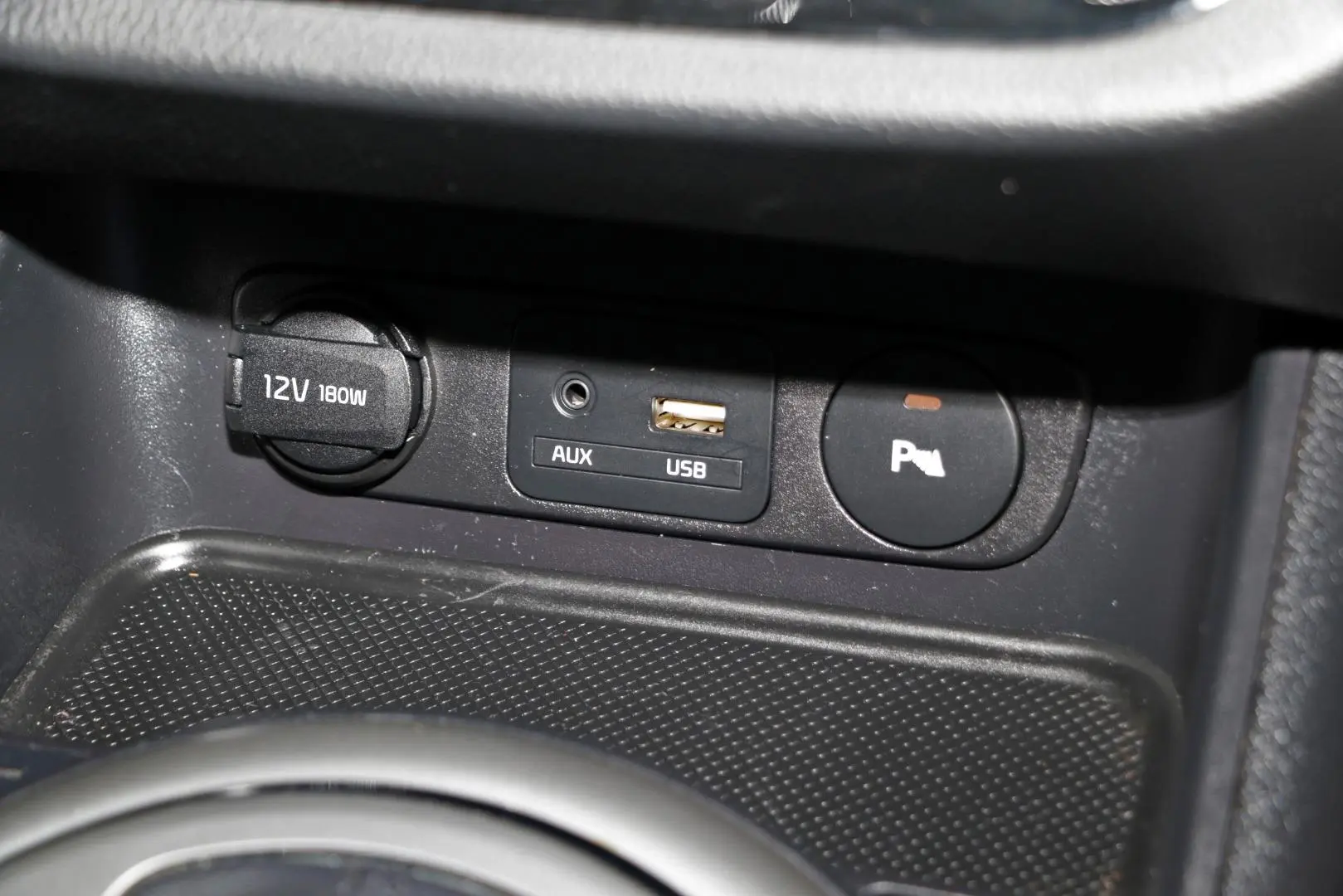 2015 Kia Sportage Gallery Image 17