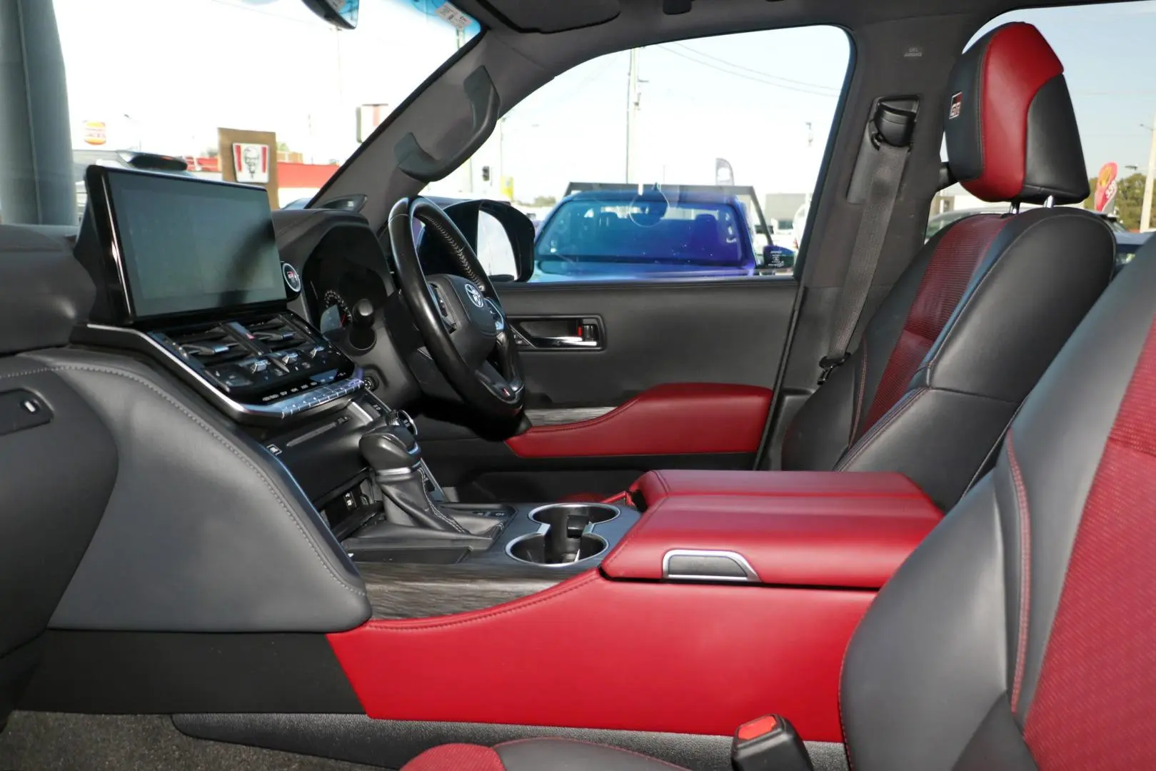 2023 Toyota Landcruiser Gallery Image 9