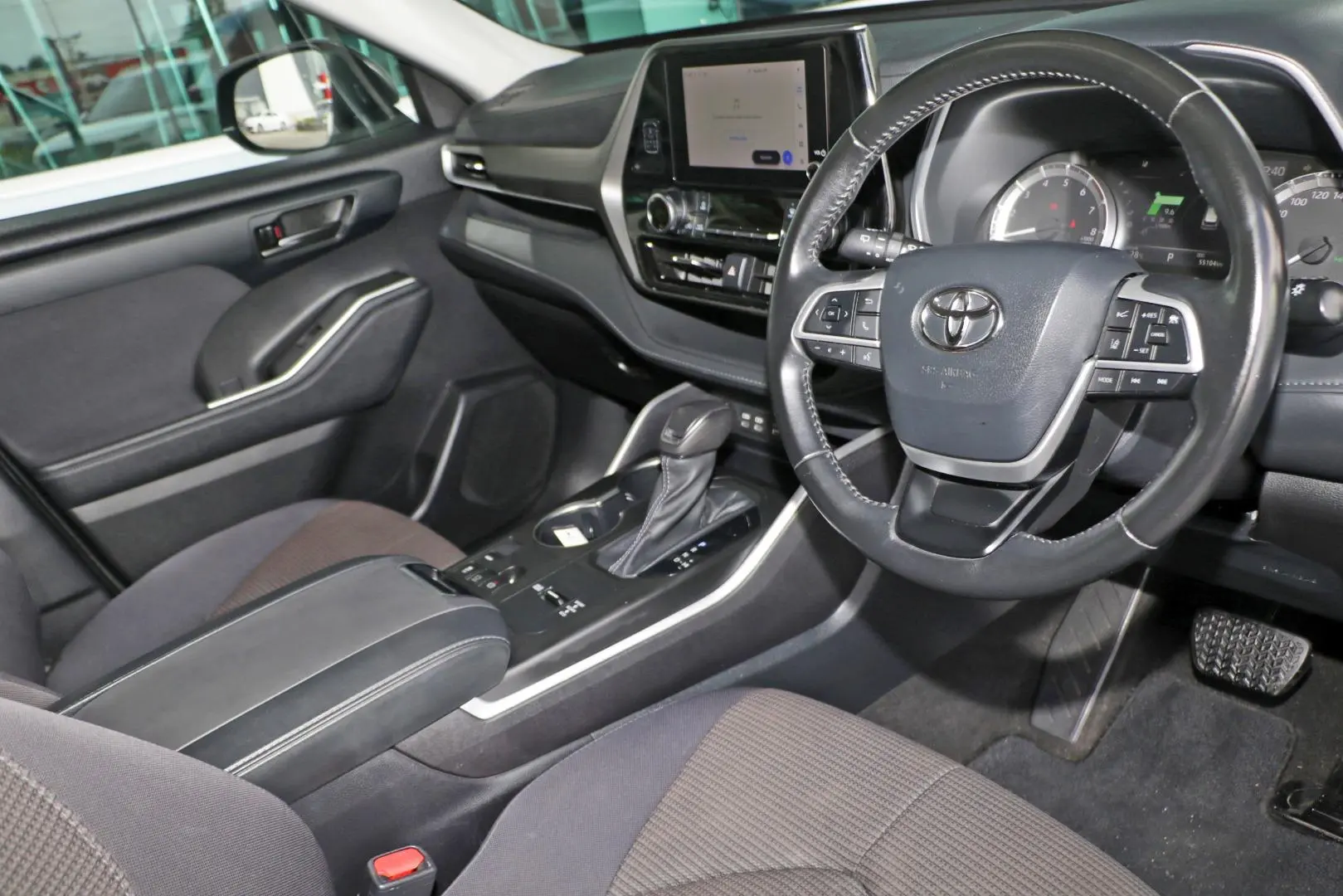 2023 Toyota Kluger Gallery Image 6