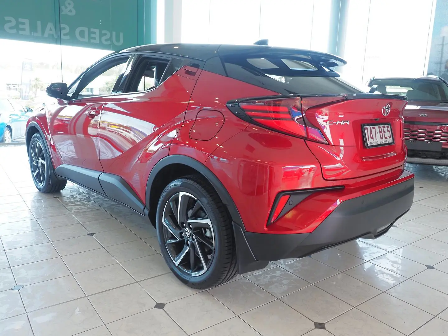 2021 Toyota C-HR Gallery Image 9