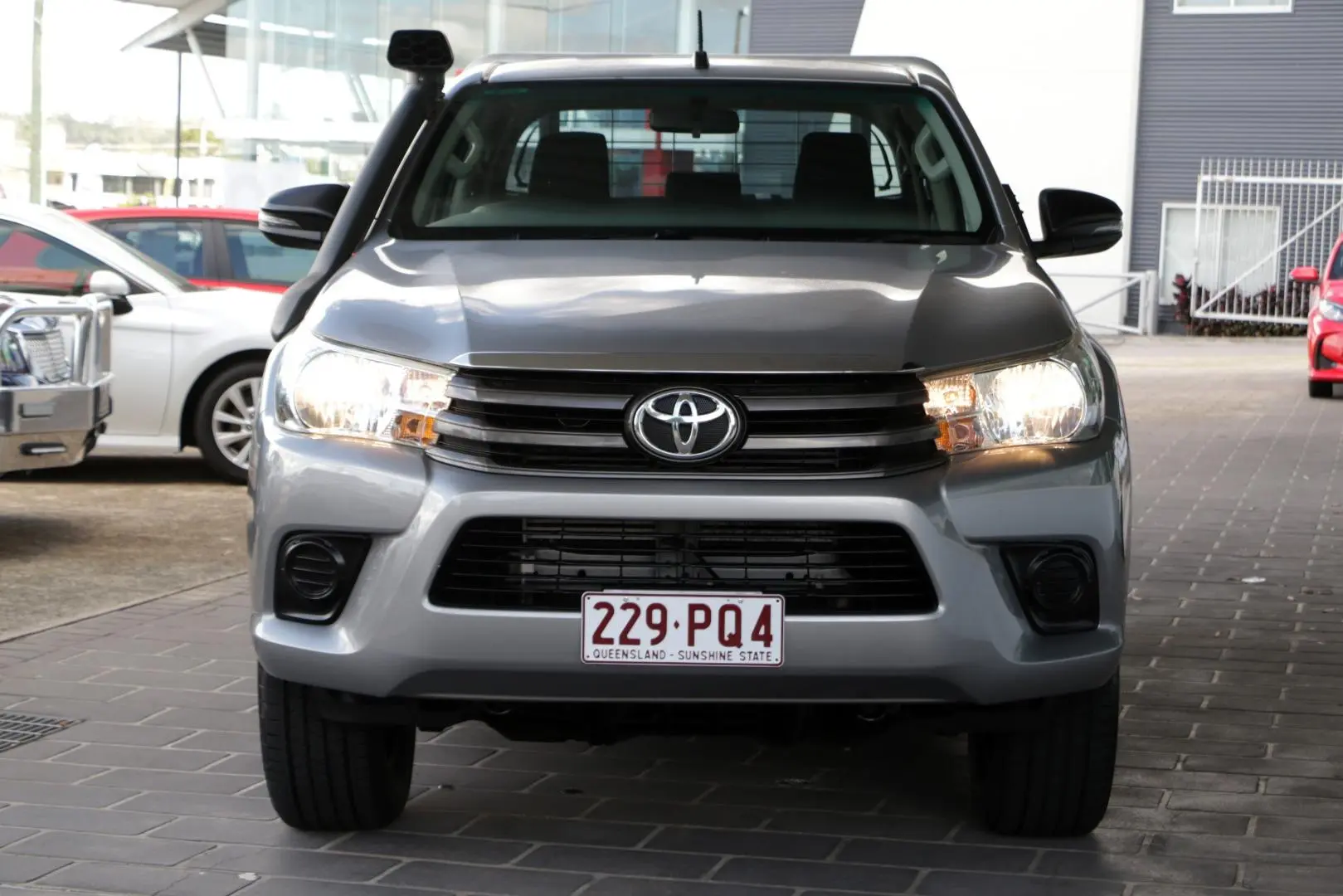 2018 Toyota Hilux Gallery Image 3