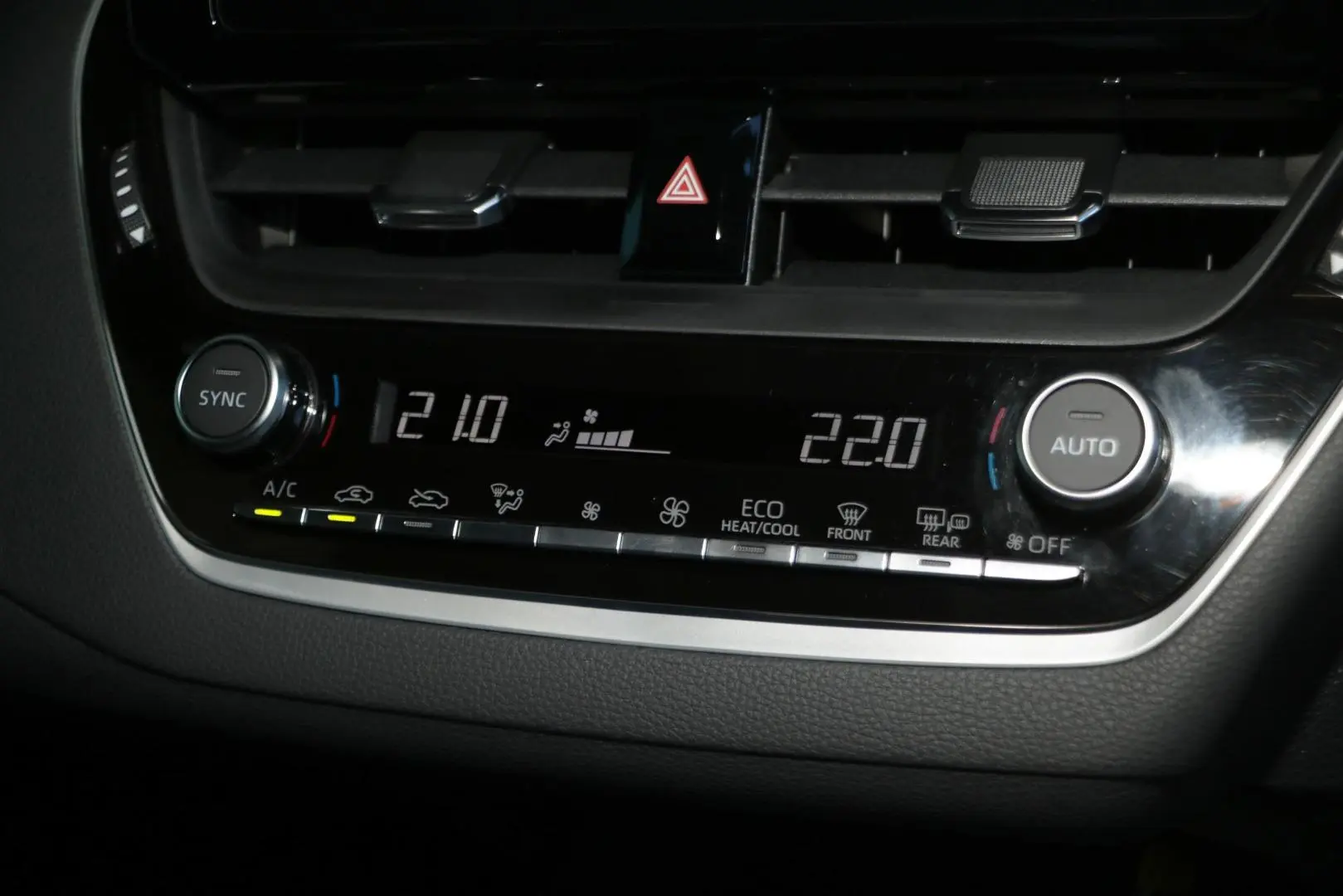 2025 Toyota Corolla Gallery Image 19