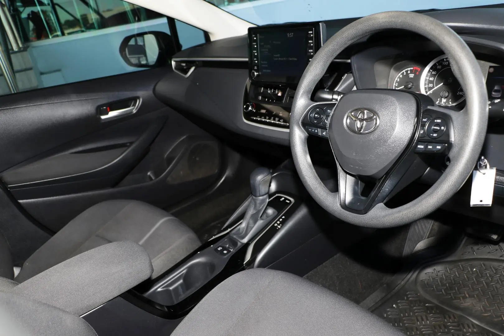2021 Toyota Corolla Gallery Image 8