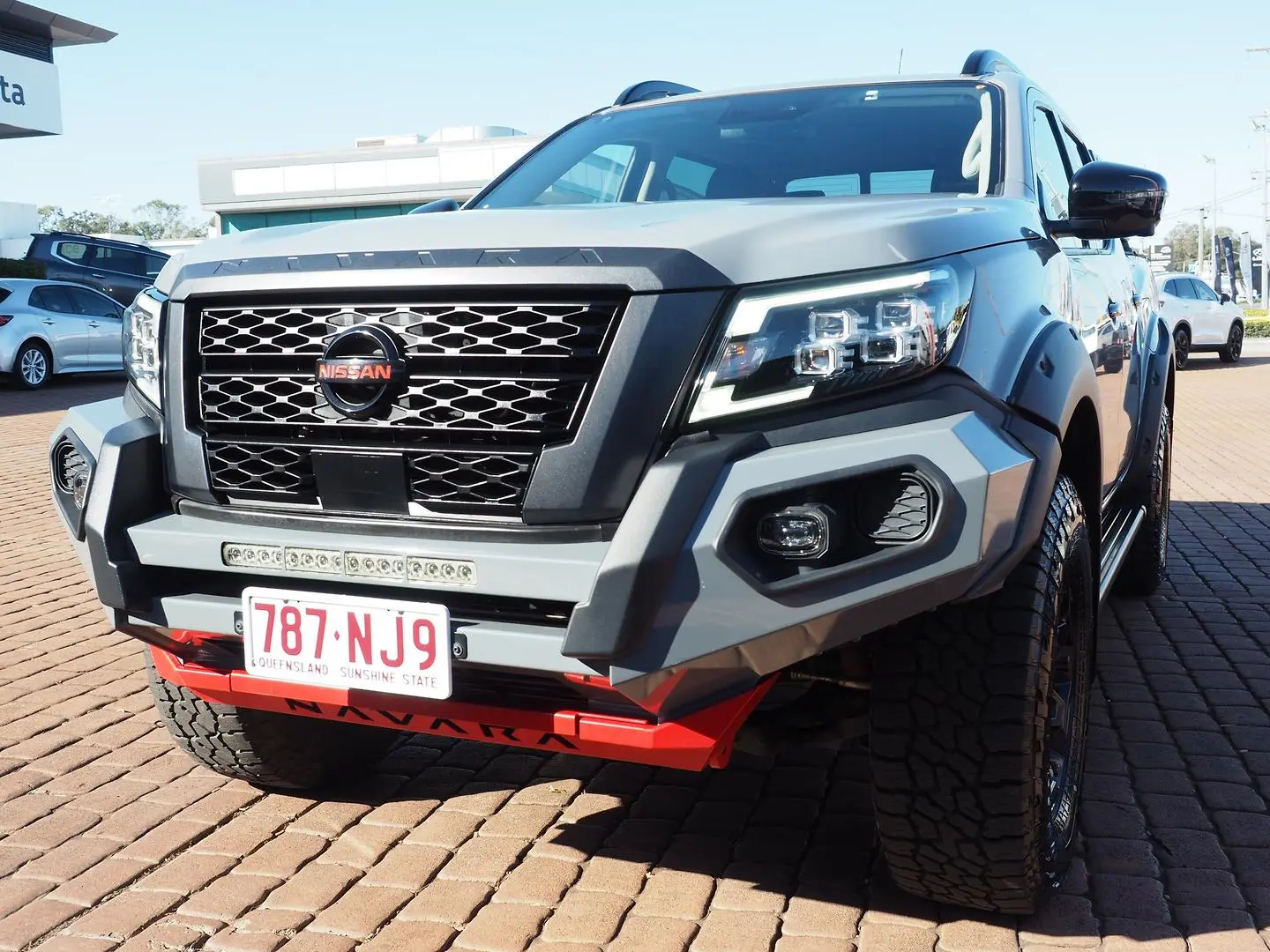 2021 Nissan Navara Gallery Image 7