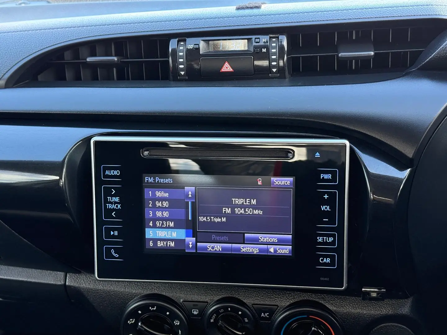 2018 Toyota Hilux Gallery Image 17