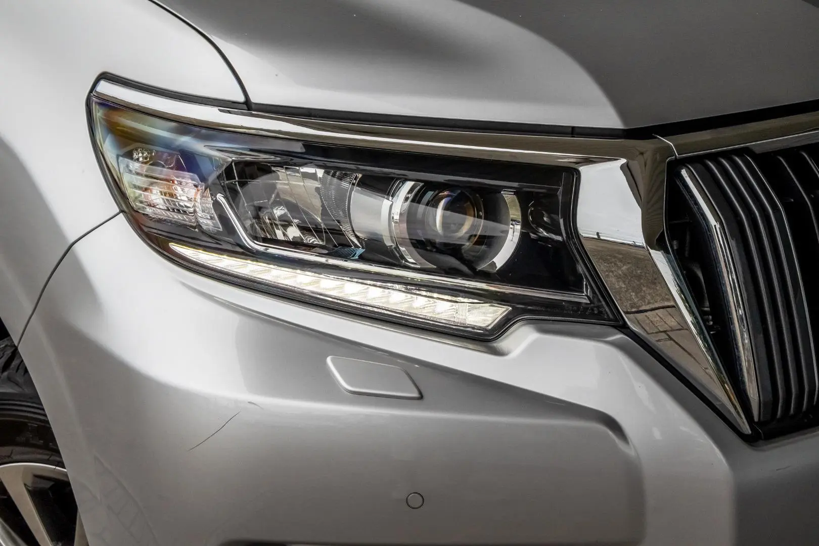 2020 Toyota Landcruiser Prado Gallery Image 20