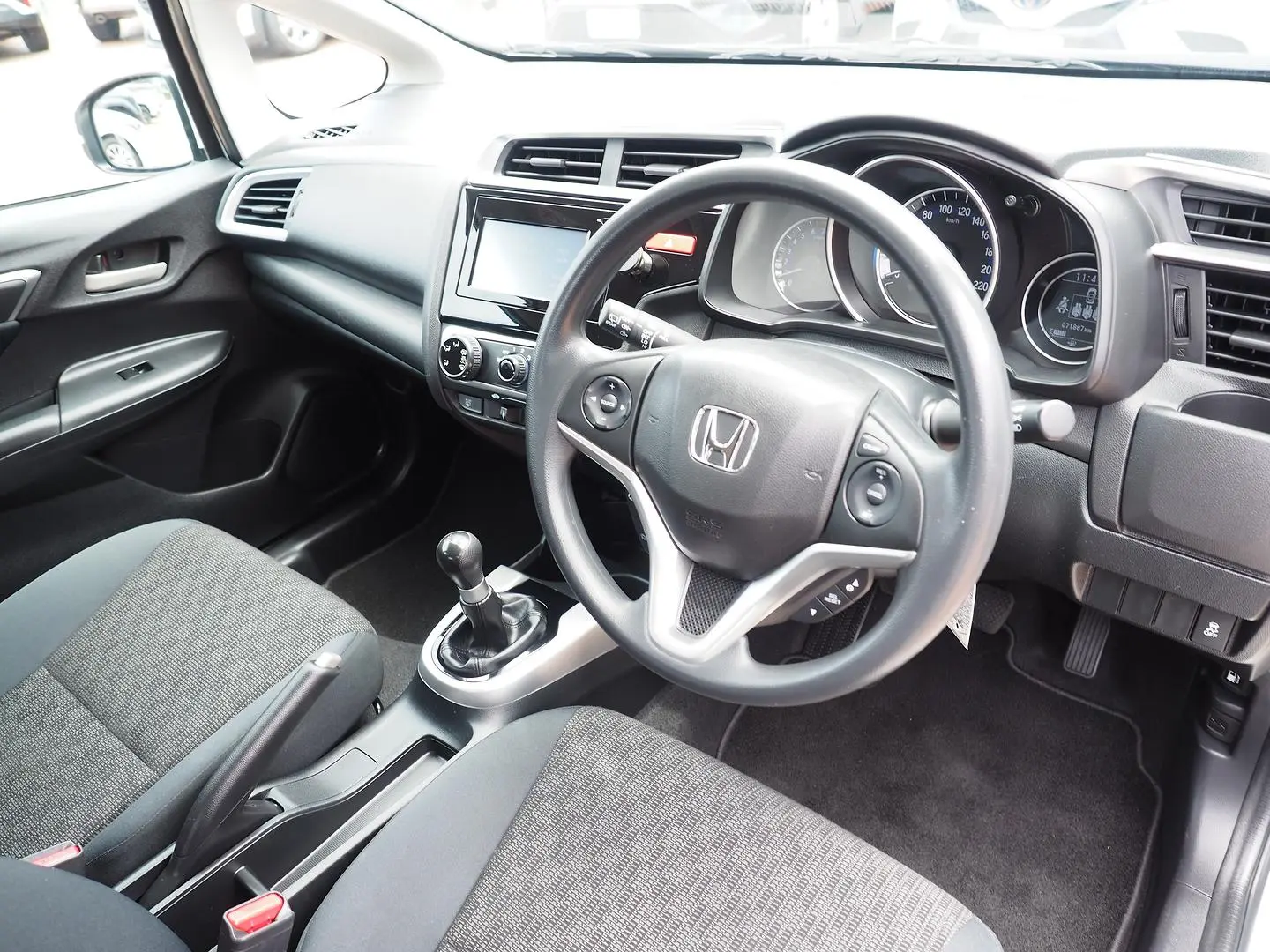 2017 Honda Jazz Image 20