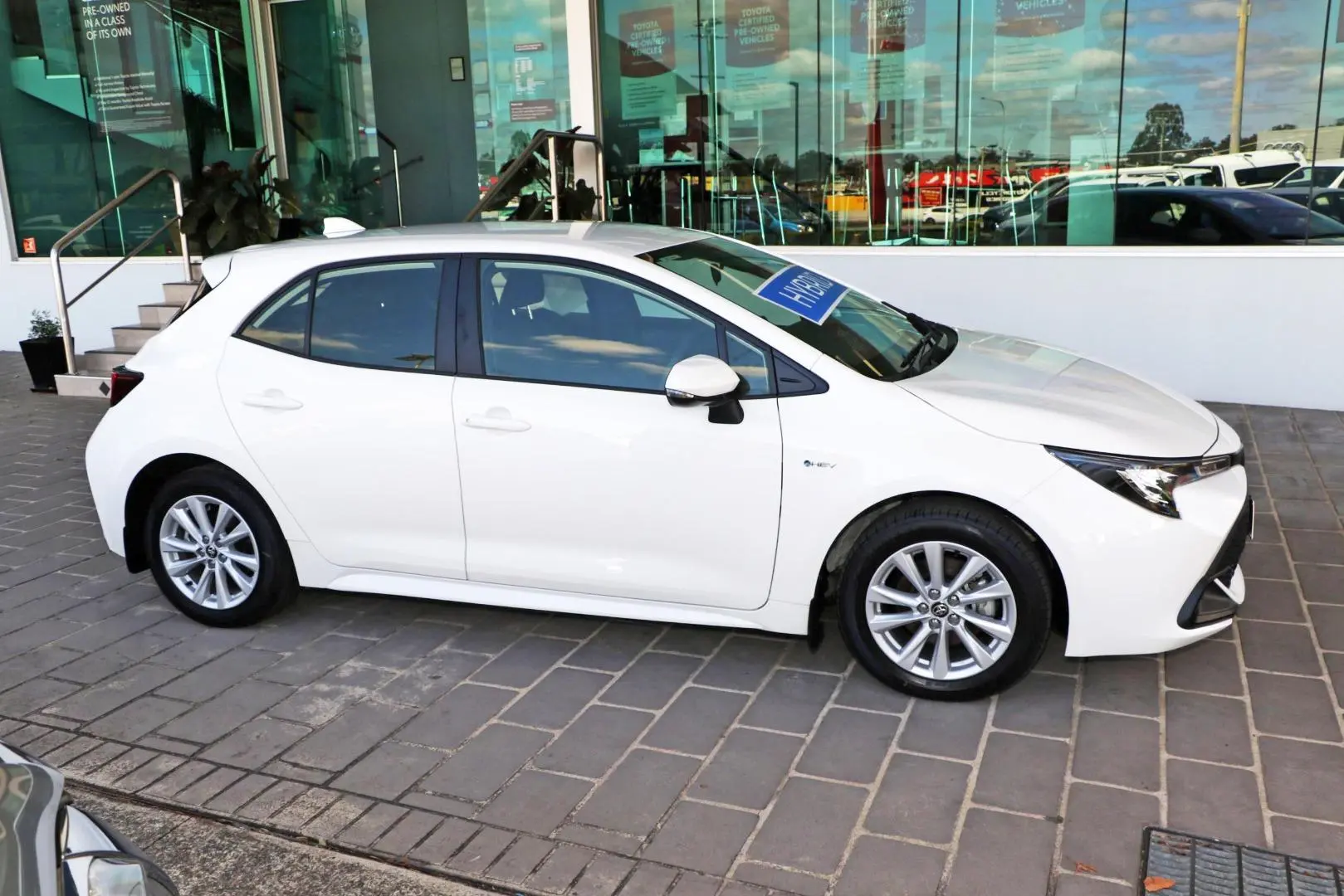 2025 Toyota Corolla Gallery Image 6