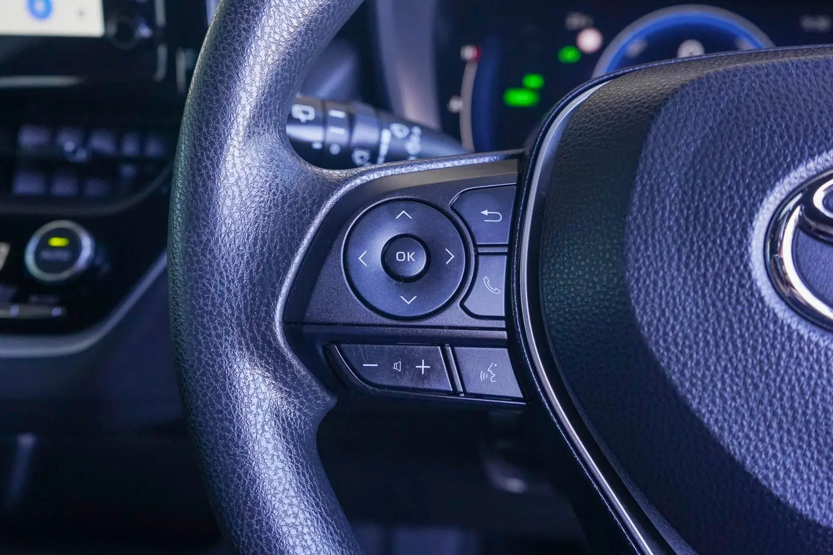 2023 Toyota Corolla Gallery Image 18