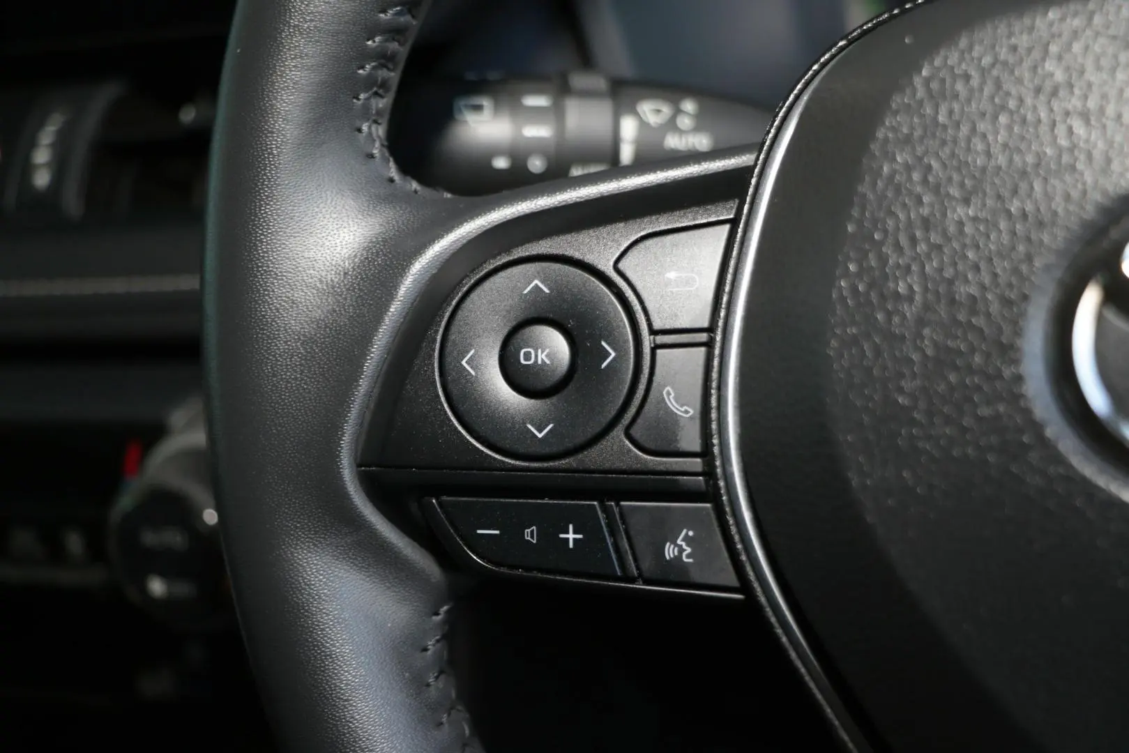 2023 Toyota RAV4 Gallery Image 18